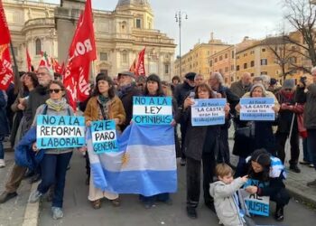 Argentinos en el exterior se movilizaron en varias ciudades de Europa y Latinoamérica