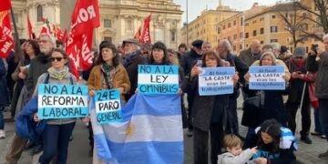 Argentinos en el exterior se movilizaron en varias ciudades de Europa y Latinoamérica