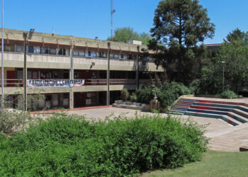 Por falta de fondos, la Universidad de Río Cuarto informó que no pagará sueldos en término