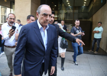 Francos aseguró que se reunirá con los gobernadores para definir «un nuevo pacto fiscal»