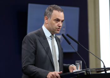 Adorni: «La palabra del Papa la respetamos pero con algunas de ellas no estamos de acuerdo»