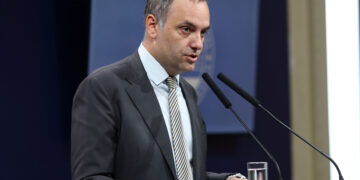 Adorni: «La palabra del Papa la respetamos pero con algunas de ellas no estamos de acuerdo»