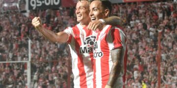 Instituto va por la punta en su visita a Banfield