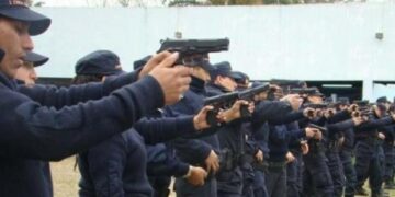 Relanzan el protocolo para el empleo armas de fuego, suspendido por el gobierno de Fernández