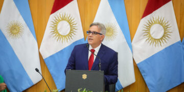 «Argentina sale con el interior o no va a salir nunca», dijo Llaryora en la apertura de sesiones ordinarias