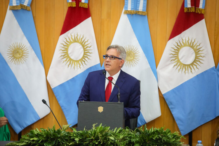 "Argentina sale con el interior o no va a salir nunca", dijo Llaryora en la apertura de sesiones ordinarias