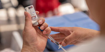 Incorporan una nueva vacuna para embarazadas que protege contra el virus sincicial respiratorio