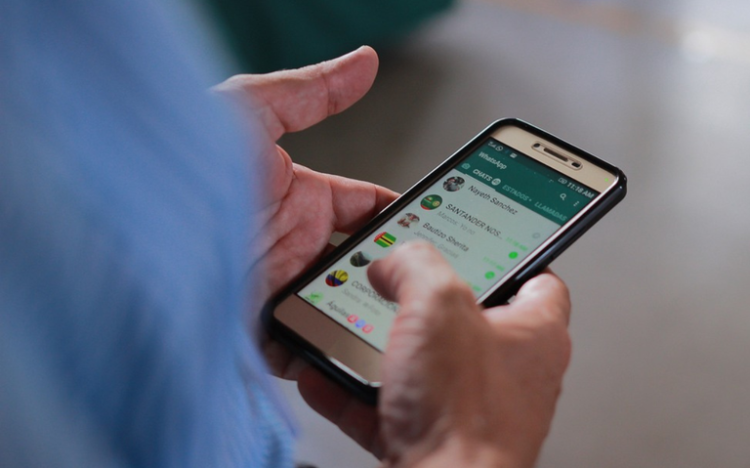 La nueva opción de WhatsApp que permite buscar mensajes por fecha en los chats