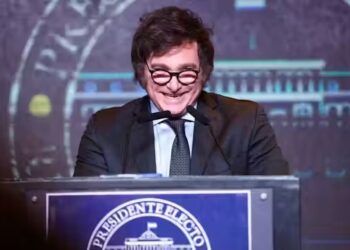 Milei volvió a cargar contra los diputados y advirtió: “No estamos jugando un juego”