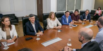 Passerini junto a intendentes de seis provincias declaran emergencia de transporte