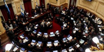 Crece la tensión con el Ejecutivo por la falta de asistencia social