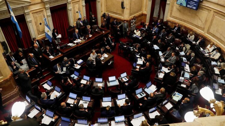 Crece la tensión con el Ejecutivo por la falta de asistencia social