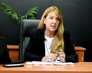 De la Sota tomó distancia de su bloque y rechazó la “Ley Bases”