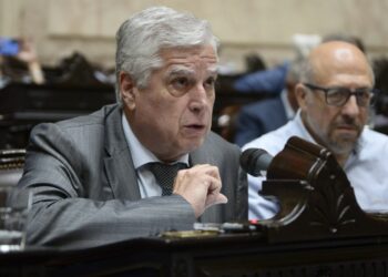 Gutiérrez a Milei: “Deje de agredir a los gobernadores”