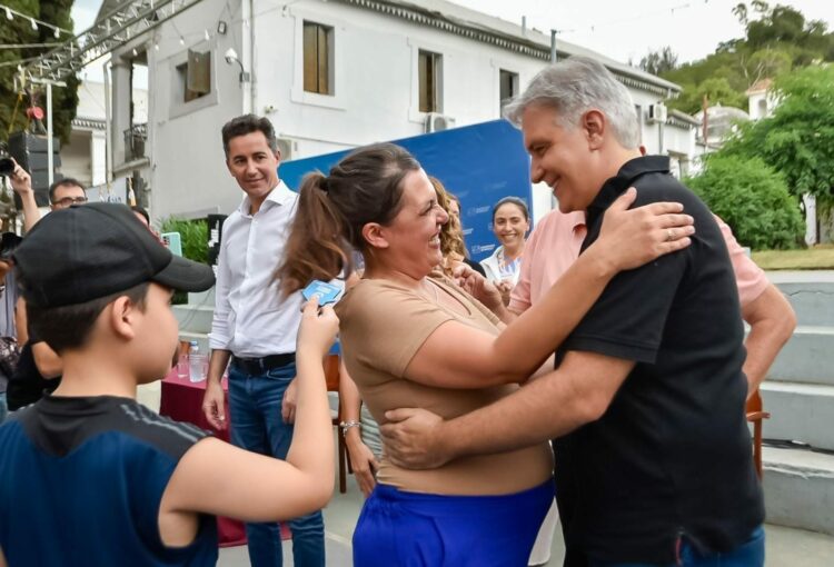 Llaryora ratificó su decisión de no parar la obra pública en Córdoba