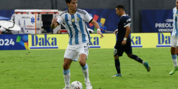 Argentina no jugó bien y rescató un punto ante Paraguay