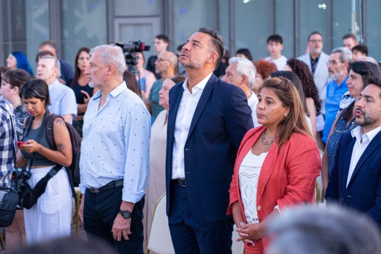 Críticas locales a la “falta de diálogo”