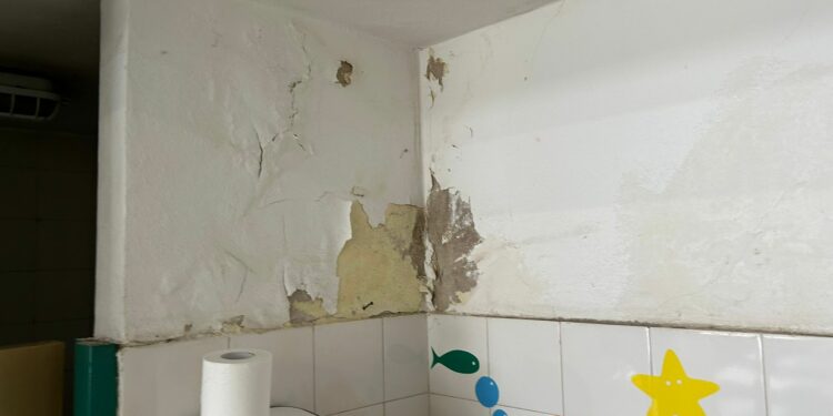 Advierten por fallas estructurales en la escuela Domingo Zípoli