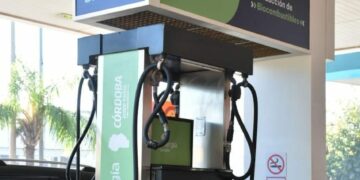 Córdoba entrega tarjetas para cargar biocombustibles en vehículos de manera gratuita