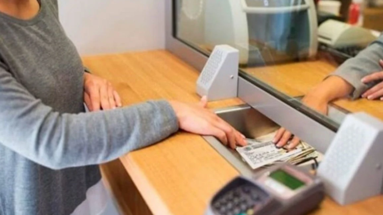 Plazo fijo: cuánto paga cada banco con los recortes de hasta 40 puntos en las tasas