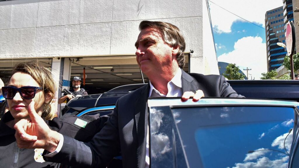 Citan a declarar a Bolsonaro por su plan golpista contra Lula
