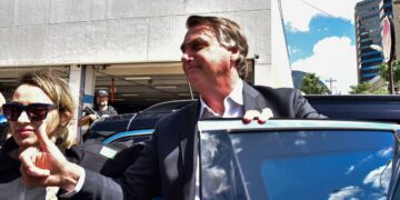 Citan a declarar a Bolsonaro por su plan golpista contra Lula