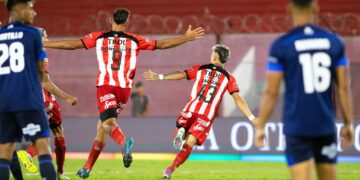Talleres perdió ante Barracas Central y no pudo escalar a la cima del grupo