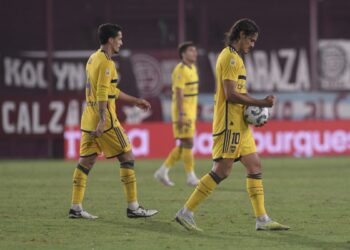 Boca cayó ante Lanús y llega golpeado al superclásico