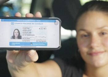 Ante la falta de insumos, emiten los carnet de conducir digitales