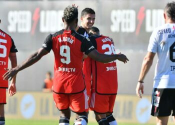 River ratificó su buen momento con una goleada ante Riestra