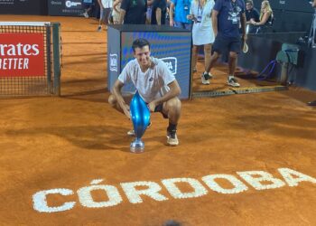 El ítalo argentino Darderi no le dio a chances a Bagnis y se consagró en el ATP de Córdoba