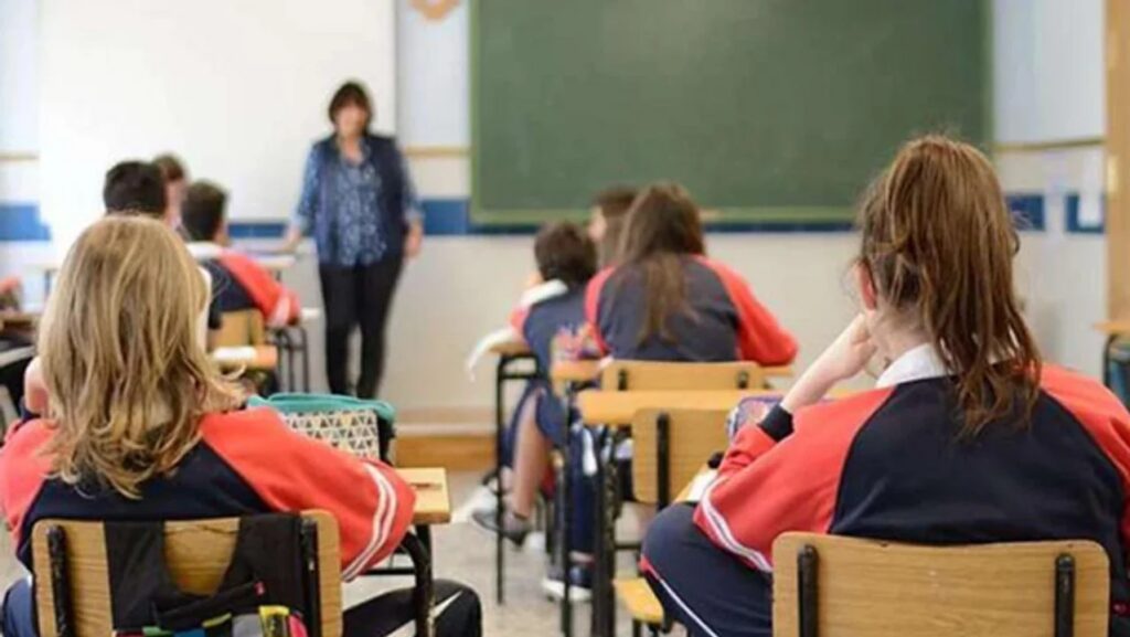 Las escuelas privadas inician las clases con subas de hasta el 65%