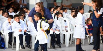 El Gobierno convocó a los gremios docentes para una reunión paritaria