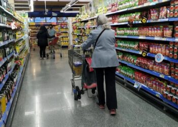 Se profundizó un 28% la caída del consumo durante febrero