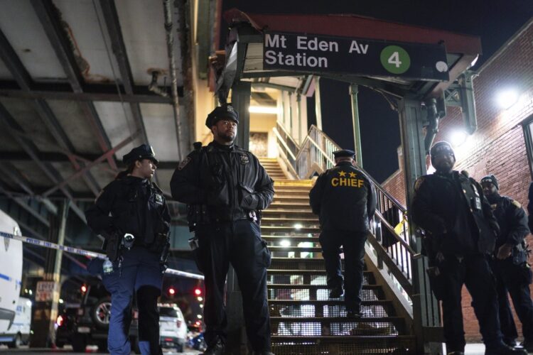Disparos en una estación del metro en Nueva York: reportaron un muerto y cinco personas heridas