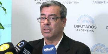 Germán Martínez advirtió que el Gobierno busca «traidores y culpables» tras el revés legislativo