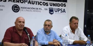 Los gremios aeronáuticos ratificaron el paro de este miércoles