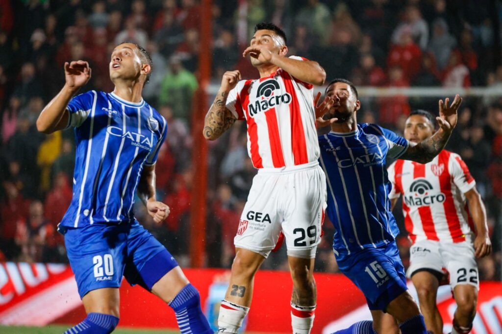 Instituto perdió ante Godoy Cruz