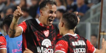 Instituto se trajo un triunfo importante de La Plata