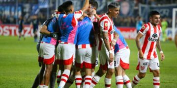 Instituto ganó y se trepó a la cima de la Zona A