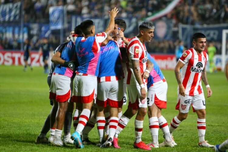 Instituto visita a Vélez