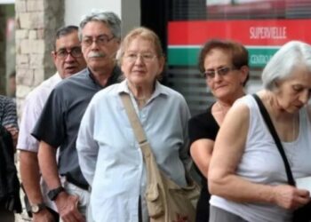 El Gobierno anunció un aumento del 27,18% para las jubilaciones en marzo