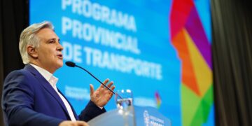 Llaryora le pidió a Milei que «baje un cambio” y dialogue