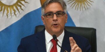 Llaryora: «Milei tiene un supino desconocimiento del interior”