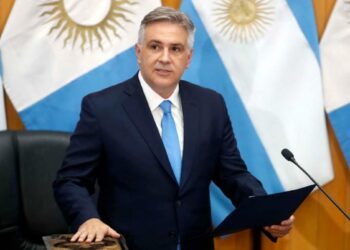 Llaryora expresó su apoyo a los gobernadores patagónicos y dijo que «el país necesita diálogo»