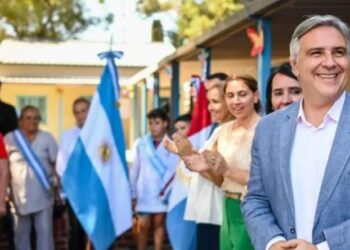 Llaryora: “Sacarle plata a los docentes es una locura”