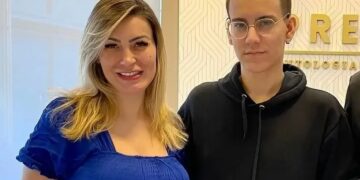 Son madre e hijo y graban contenido sexual para OnlyFans