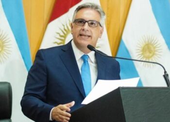 «Sin un plan productivo y social, la inflación va a bajar pero con recesión», advirtió Llaryora