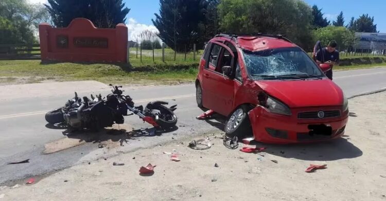 Un motociclista murió tras chocar contra un auto