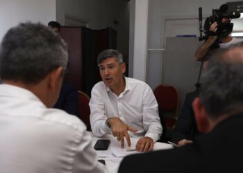 Passerini a Milei: “No sé si se burla o está descompensado”